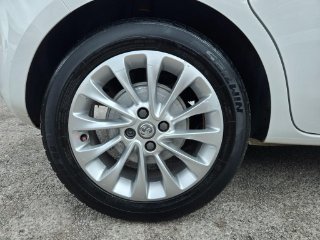/photos/10041/b7d4c699-eb0b-4fc4-aaac-75a1b75f949e_i320x240.jpg