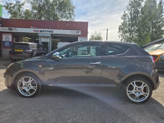 /photos/10041/e28755f1-42e1-47e3-9eb8-bd777b0bc524_i320x240.jpg